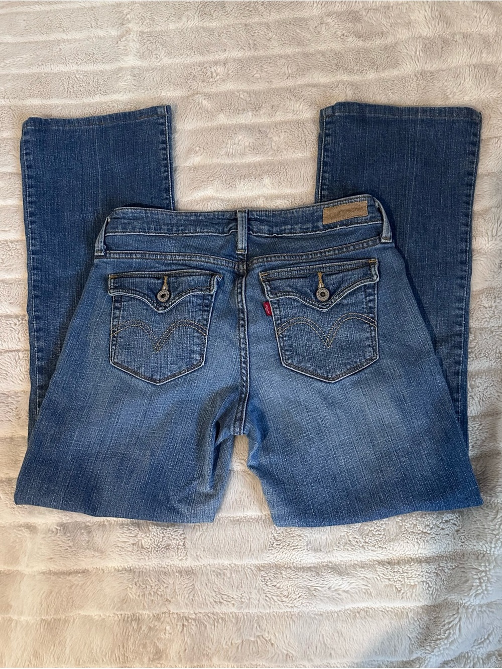 Levi's Women's Dark Blue Bootcut Jeans with Button-Back Pockets